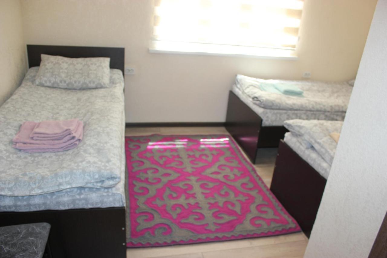 Uz-Anar Guest House Kochkor ภายนอก รูปภาพ