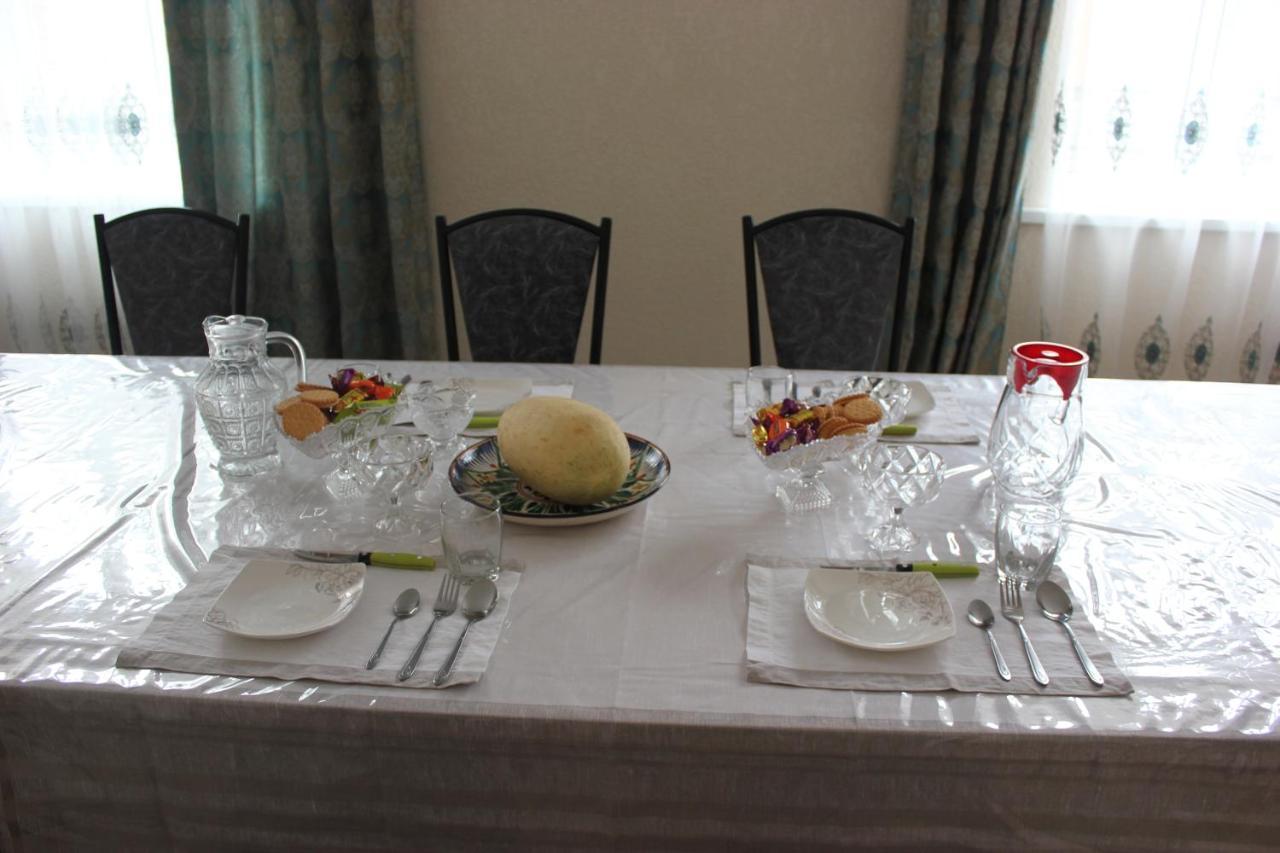 Uz-Anar Guest House Kochkor ภายนอก รูปภาพ